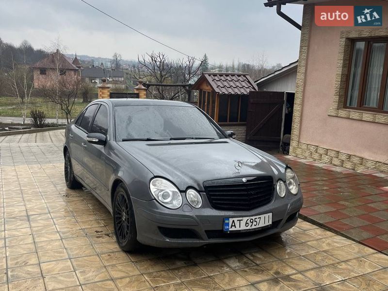 Mercedes-Benz E-Class 2002