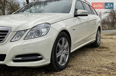 Универсал Mercedes-Benz E-Class 2012 в Николаеве