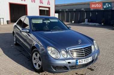 Седан Mercedes-Benz E-Class 2003 в Костополе