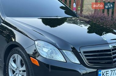 Седан Mercedes-Benz E-Class 2009 в Чугуеве