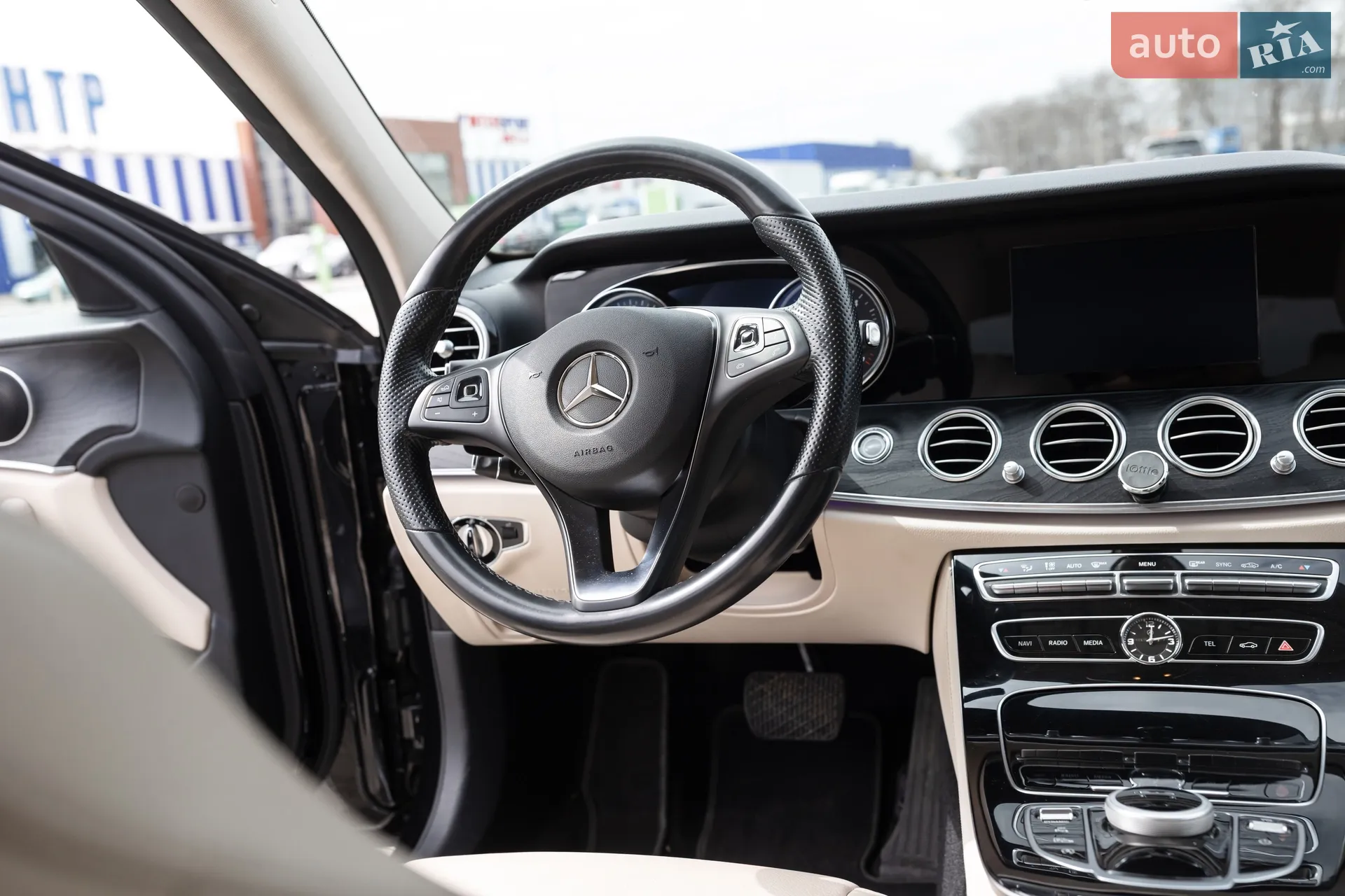 2016 Mercedes-Benz E-klasse - мініатюра 26