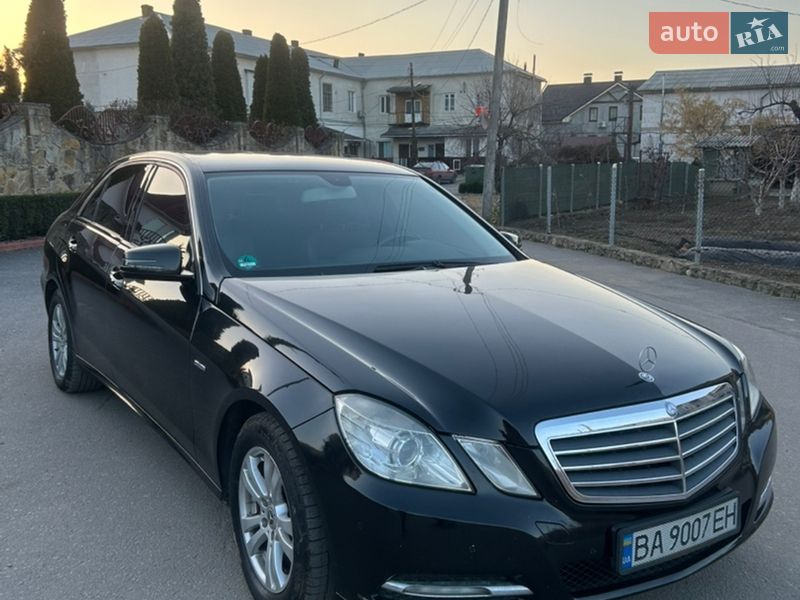 Mercedes-Benz E-Class 2011