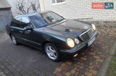 Седан Mercedes-Benz E-Class 2001 в Києві