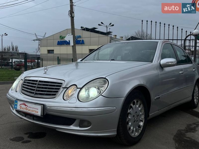 Седан Mercedes-Benz E-Class 2002 в Николаеве