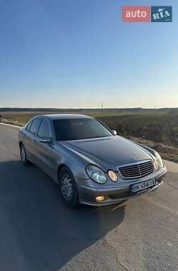 Седан Mercedes-Benz E-Class 2004 в Володимирці