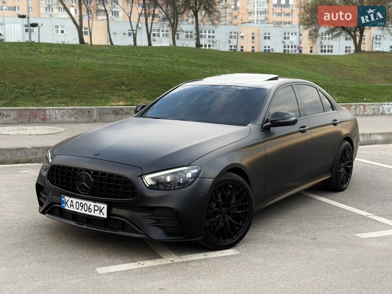 Седан Mercedes-Benz E-Class 2016 в Киеве