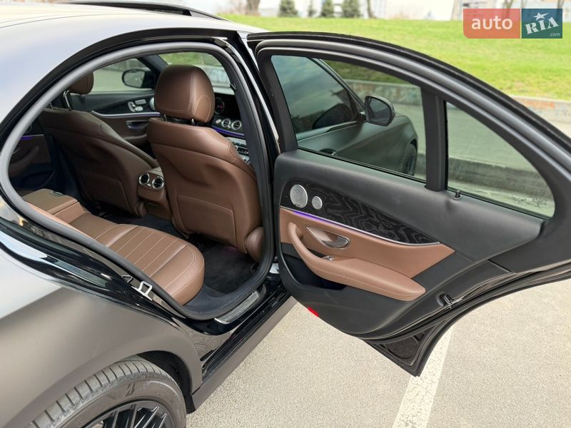 Седан Mercedes-Benz E-Class 2016 в Киеве