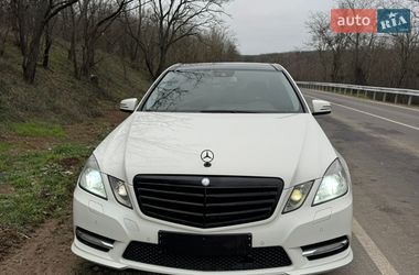 Седан Mercedes-Benz E-Class 2012 в Запорожье