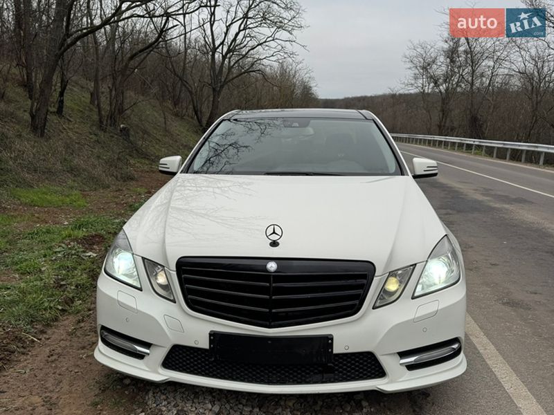 Mercedes-Benz E-Class 2012