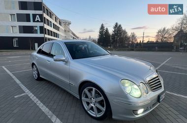 Седан Mercedes-Benz E-Class 2008 в Луцке