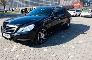 Седан Mercedes-Benz E-Class 2011 в Луцке