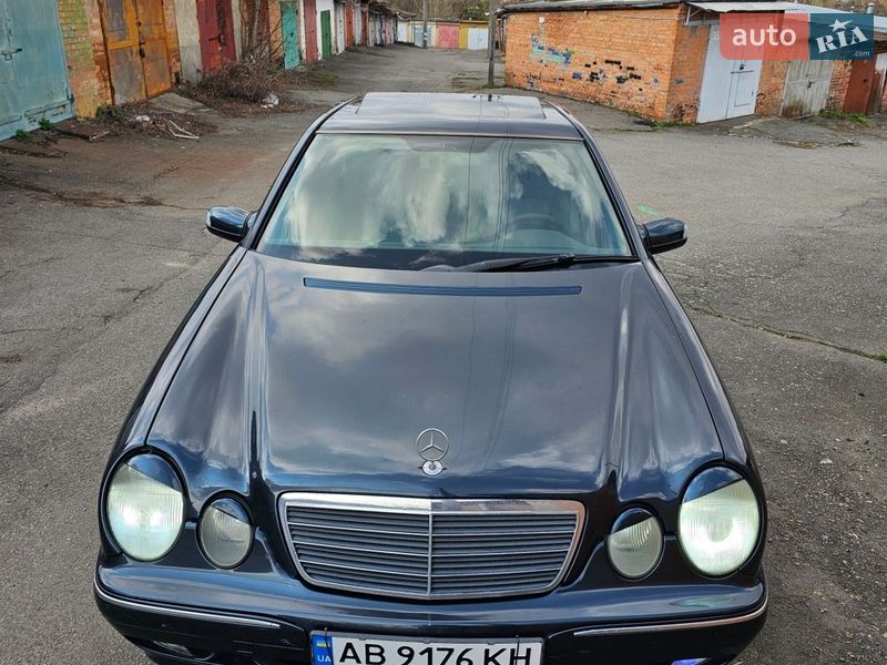 Седан Mercedes-Benz E-Class 2002 в Виннице