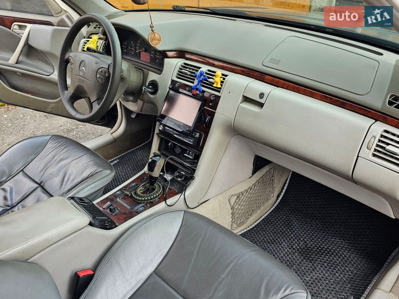 Седан Mercedes-Benz E-Class 2002 в Виннице