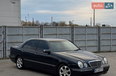 Седан Mercedes-Benz E-Class 2001 в Львове