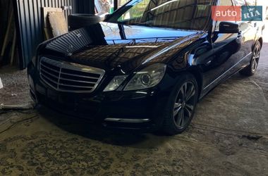Седан Mercedes-Benz E-Class 2011 в Житомире