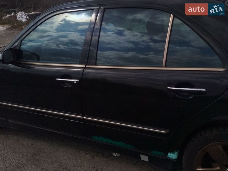 Mercedes-Benz E-Class 2001