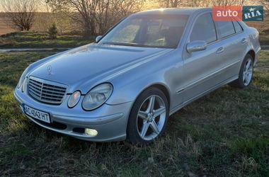 Седан Mercedes-Benz E-Class 2003 в Владимирце