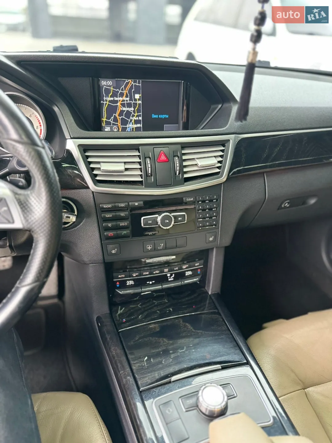 2013 Mercedes-Benz E-klasse - мініатюра 12