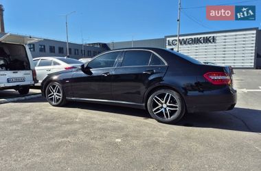Седан Mercedes-Benz E-Class 2011 в Києві