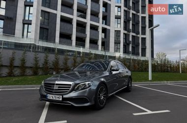 Седан Mercedes-Benz E-Class 2016 в Киеве