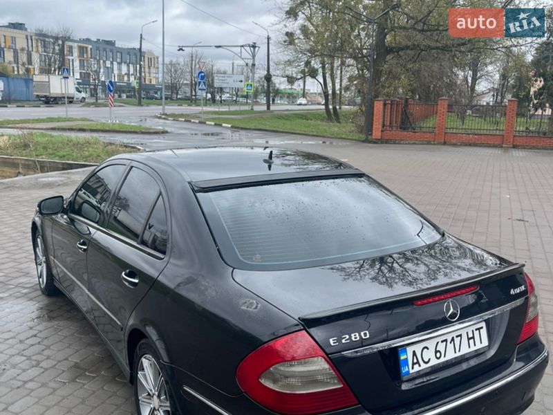 Седан Mercedes-Benz E-Class 2007 в Луцке