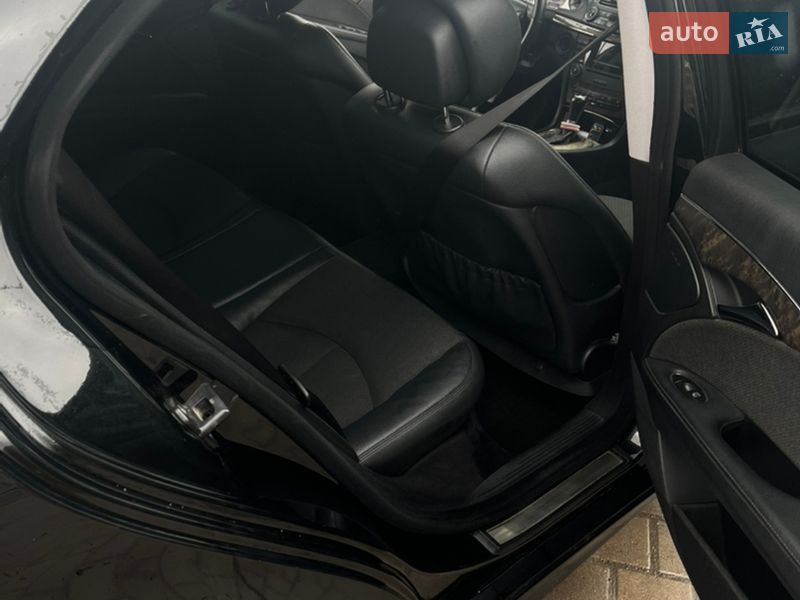 Седан Mercedes-Benz E-Class 2007 в Луцке