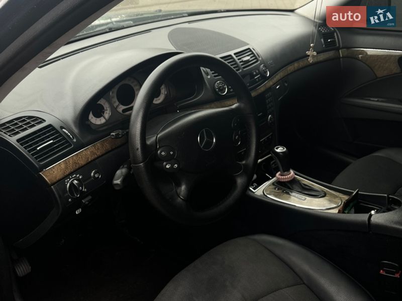 Седан Mercedes-Benz E-Class 2007 в Луцке