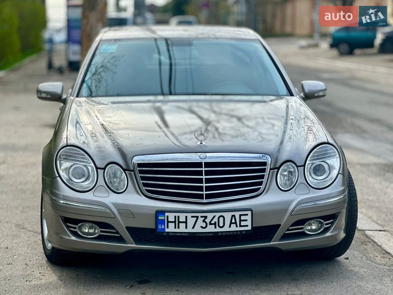 Седан Mercedes-Benz E-Class 2006 в Одессе