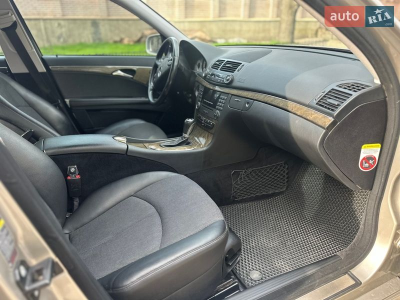 Седан Mercedes-Benz E-Class 2006 в Одессе