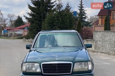 Седан Mercedes-Benz E-Class 1995 в Сумах