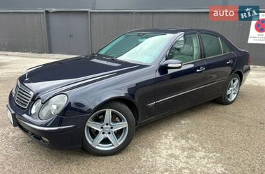 Седан Mercedes-Benz E-Class 2002 в Києві