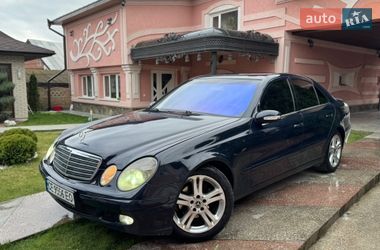 Седан Mercedes-Benz E-Class 2002 в Чернівцях