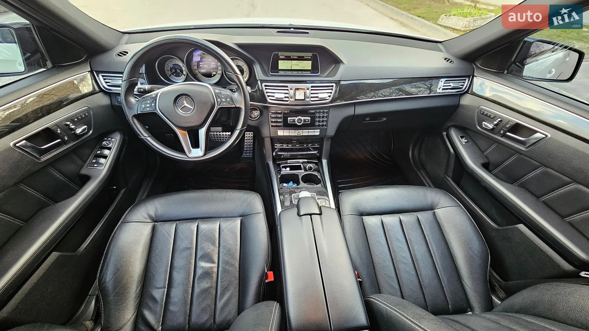 2013 Mercedes-Benz E-klasse - мініатюра 24