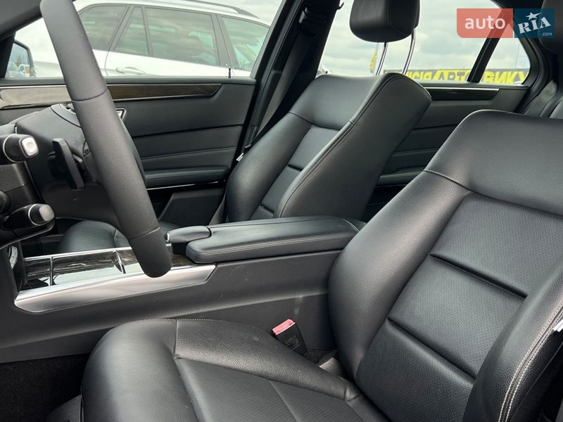 Седан Mercedes-Benz E-Class 2013 в Львове