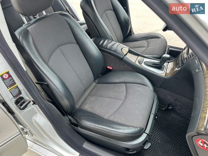 Седан Mercedes-Benz E-Class 2003 в Костополе