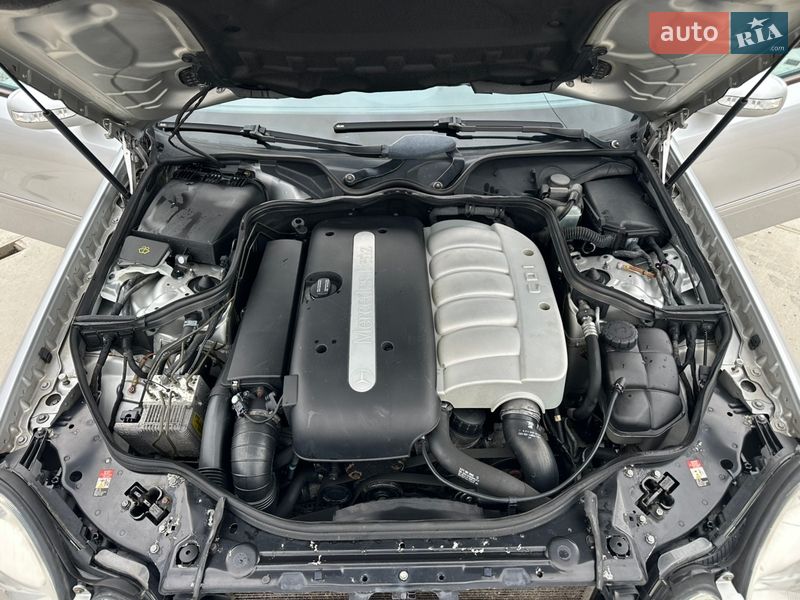 Седан Mercedes-Benz E-Class 2003 в Костополе