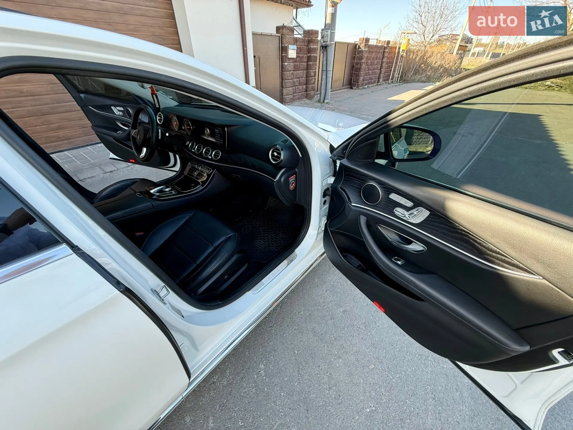 2016 Mercedes-Benz E-klasse - мініатюра 32