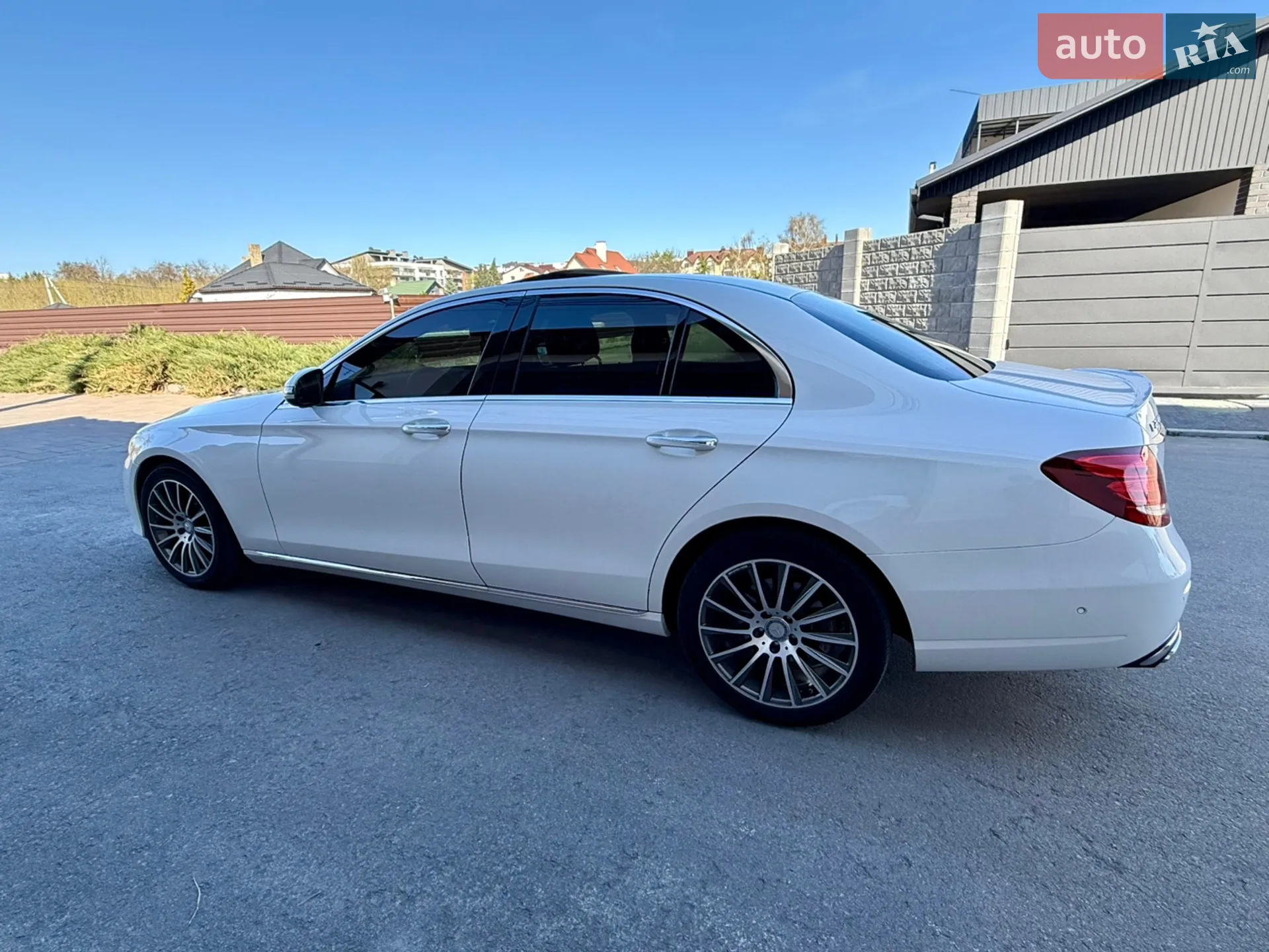 2016 Mercedes-Benz E-klasse - мініатюра 12