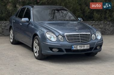 Седан Mercedes-Benz E-Class 2006 в Днепре