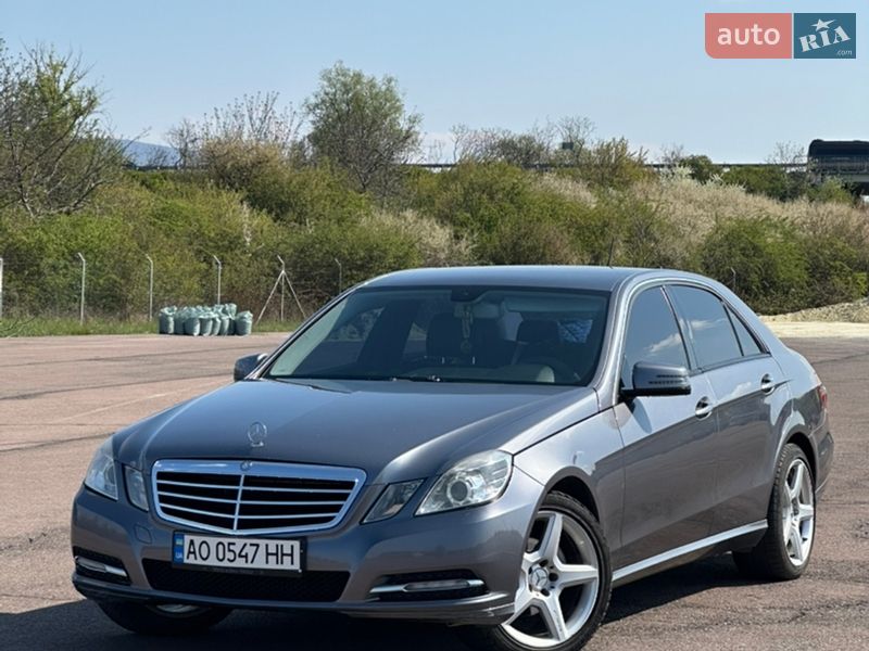 Mercedes-Benz E-Class 2011