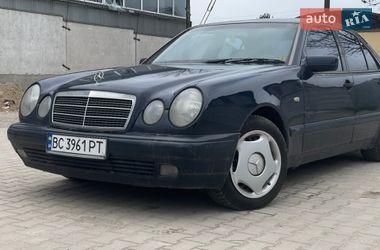 Седан Mercedes-Benz E-Class 1999 в Львове