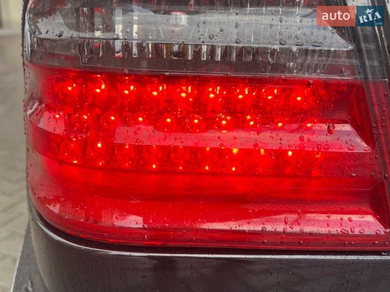 Седан Mercedes-Benz E-Class 2000 в Хмельницком