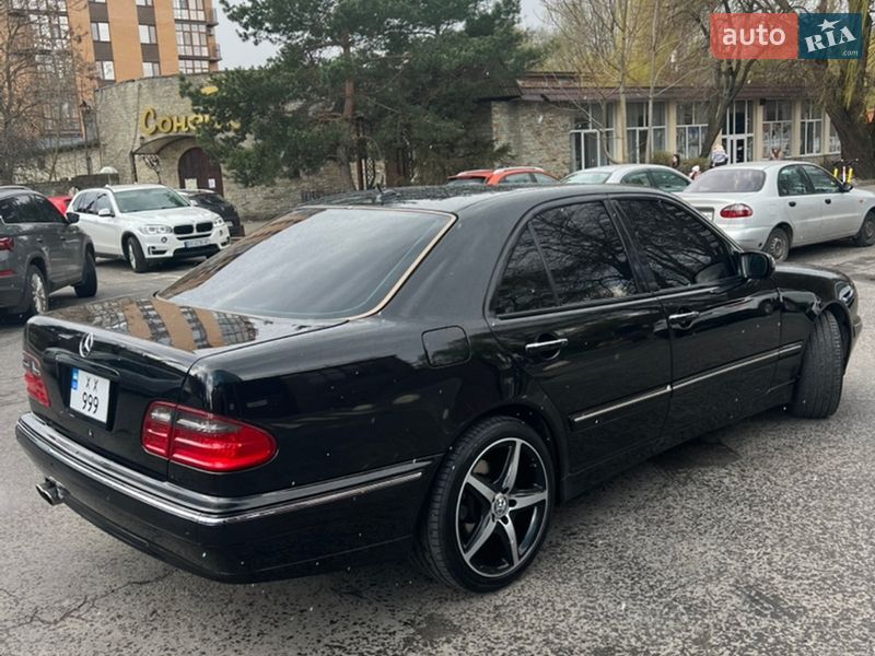 Седан Mercedes-Benz E-Class 2000 в Хмельницком