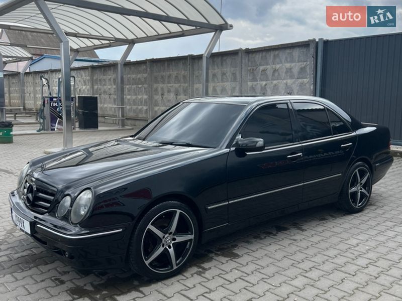 Седан Mercedes-Benz E-Class 2000 в Хмельницком
