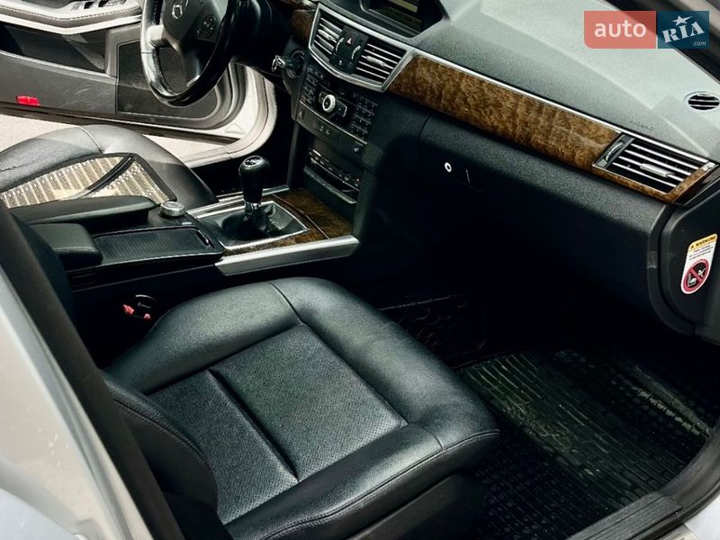 Универсал Mercedes-Benz E-Class 2010 в Запорожье