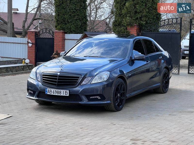 Mercedes-Benz E-Class 2011