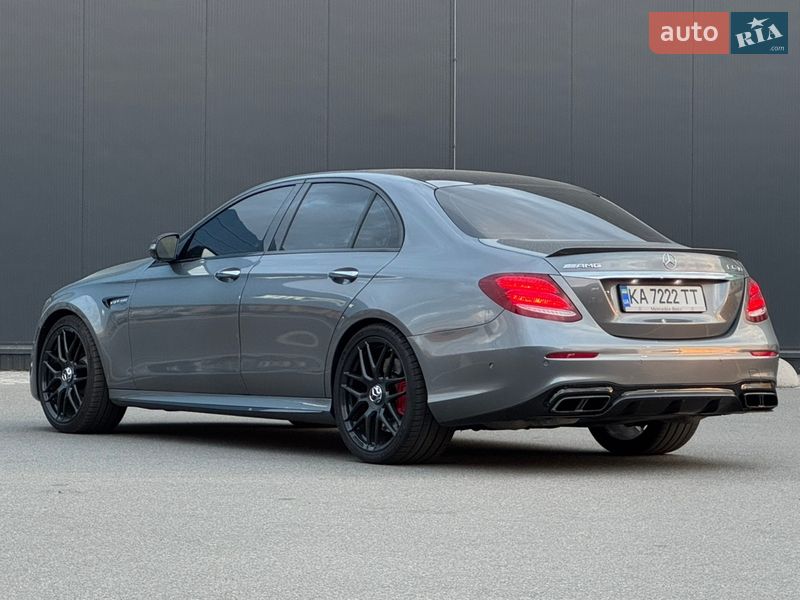 Седан Mercedes-Benz E-Class 2017 в Киеве