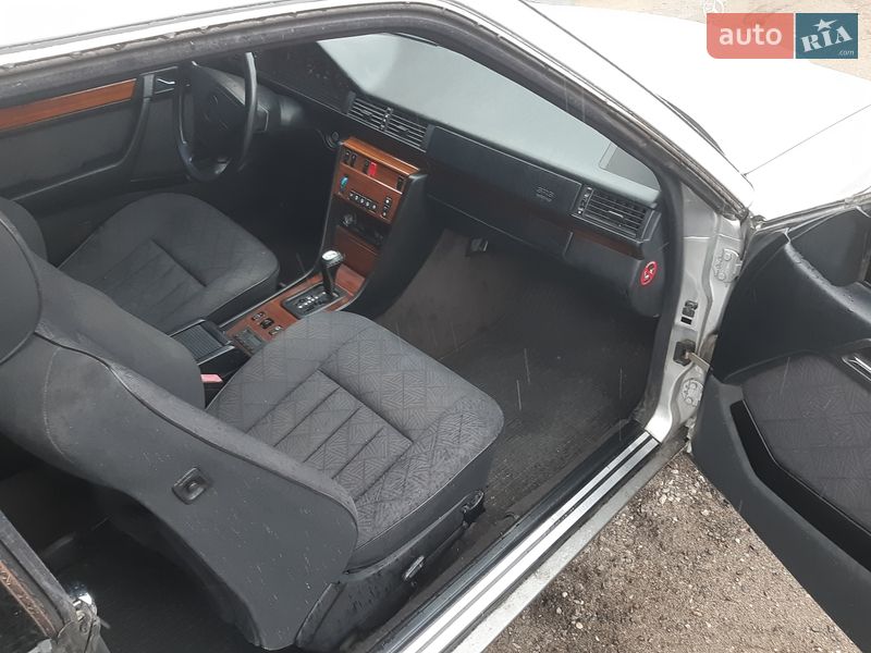 Купе Mercedes-Benz E-Class 1994 в Днепре
