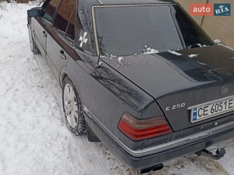 Седан Mercedes-Benz E-Class 1995 в Черновцах