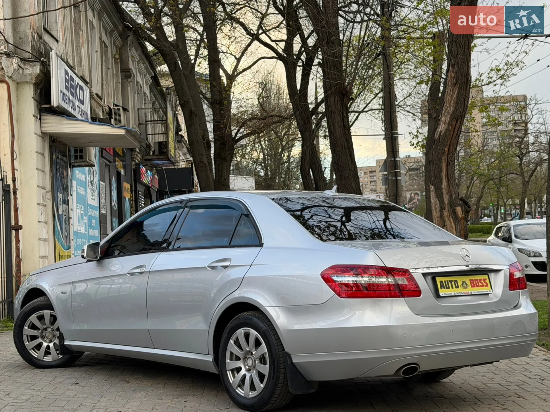 2010 Mercedes-Benz E-klasse - мініатюра 7